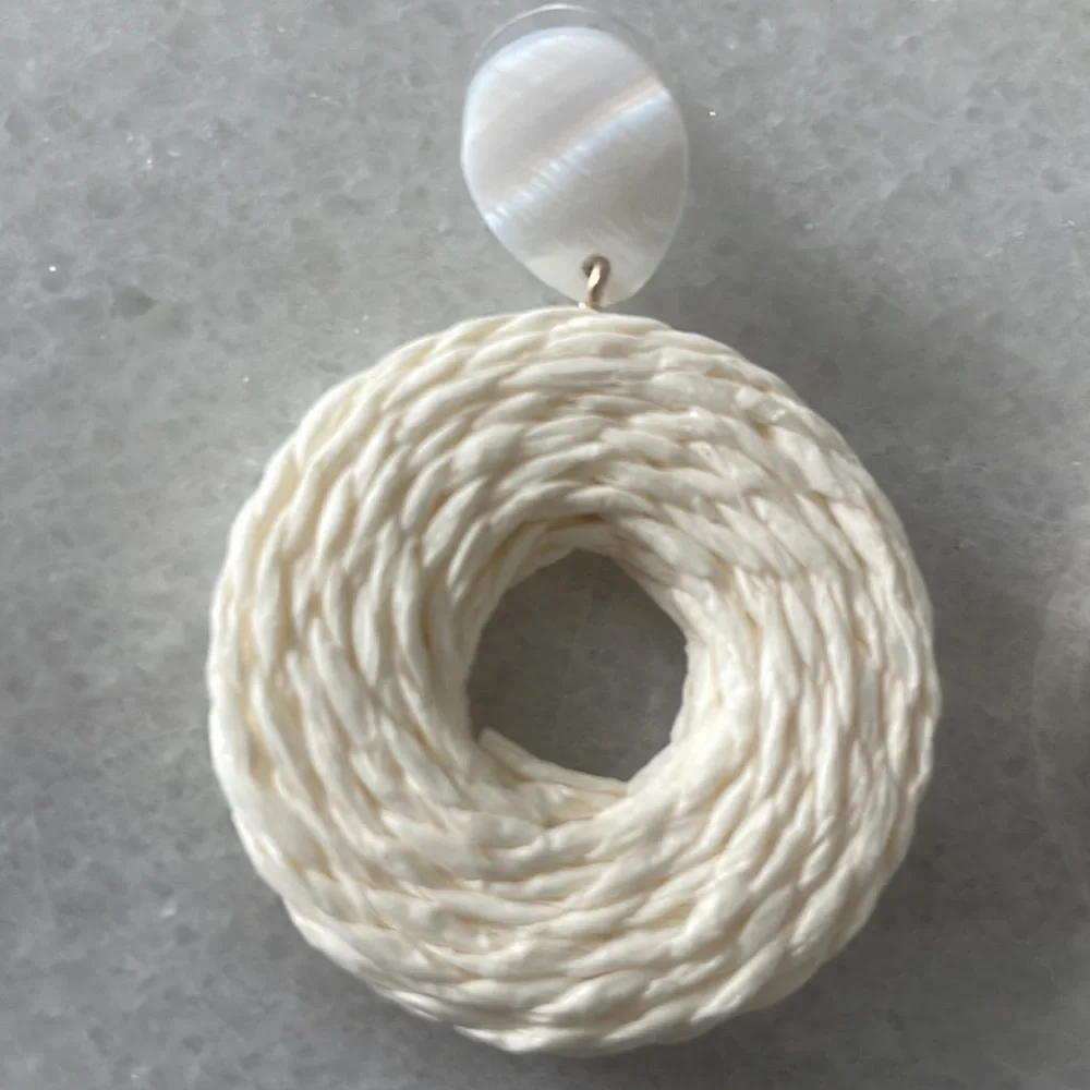 A new day Ratton earrings Cream circle stud nickel free fashion jewelry new OS